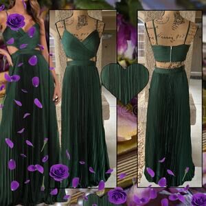 Lulus Pleated Cutout Green Got the Glam Maxi Dress Size M